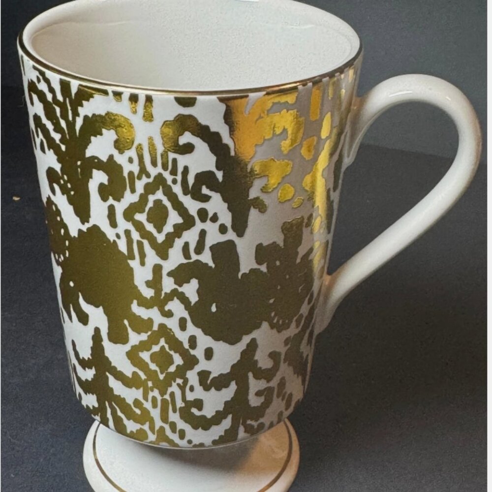 Share Lilly Pulitzer Ceramic Elephant Coffee Mugs Tons of Fun Gold & White